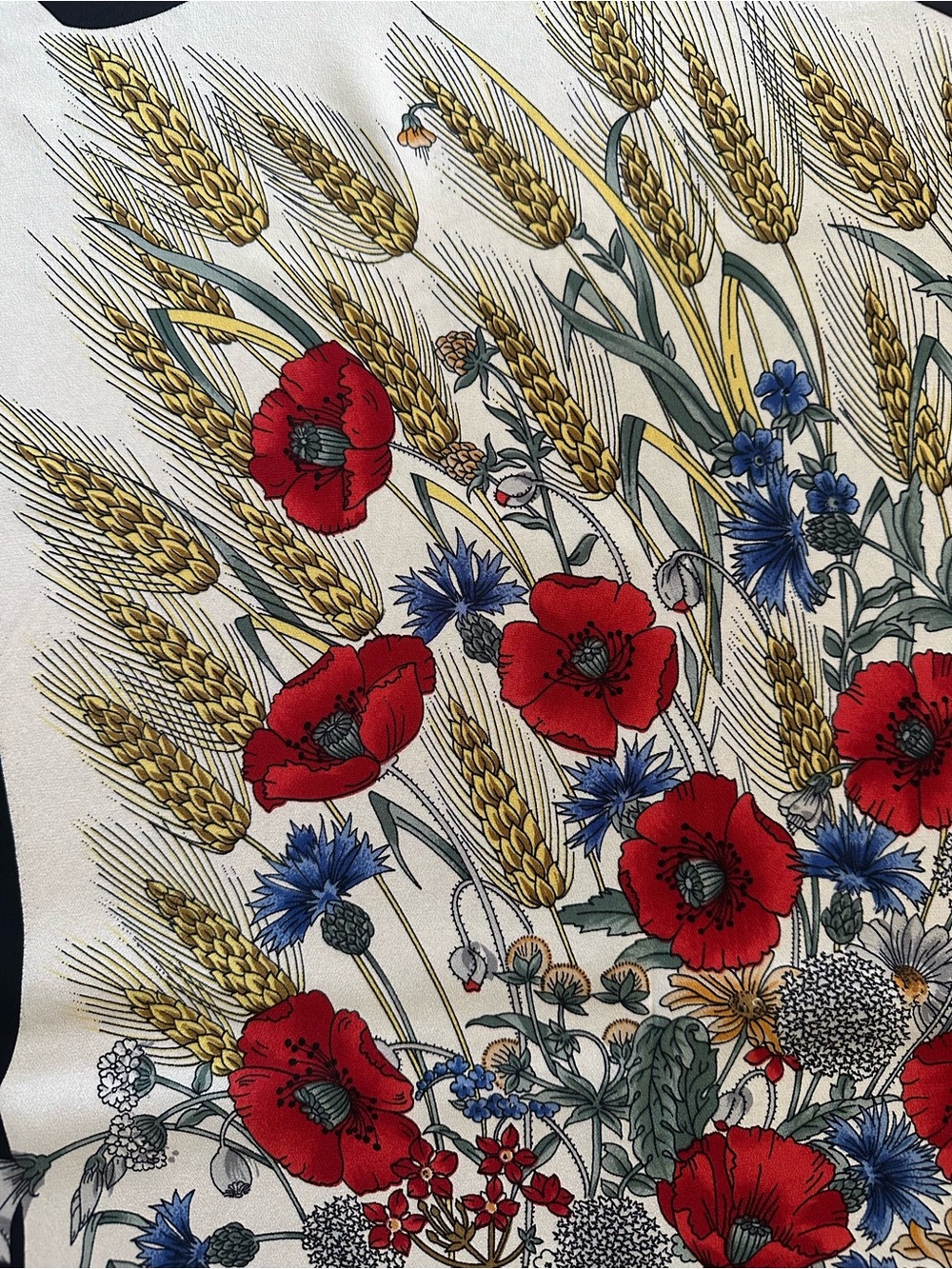 Vintage GUCCI Vittorio Accornero Flora Silk Scarf Poppies Wheat Cornflowers - Picture 11 of 13